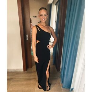 Lulu's Chic Black One-Shoulder Dress